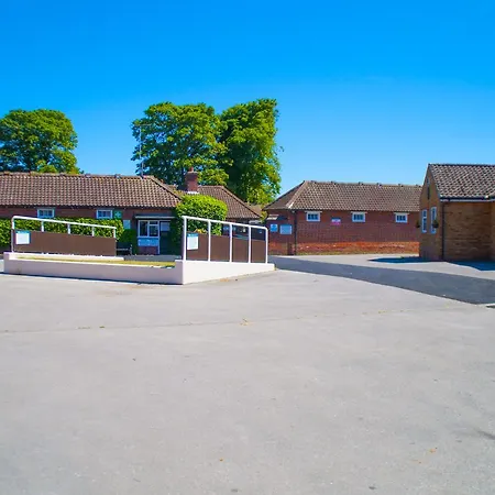Hotel Stableside At Racecourse 3*
