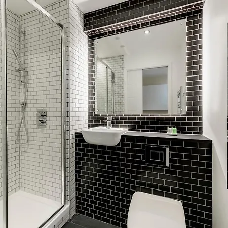 Stableside At Racecourse Hotel York