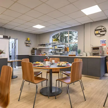 Stableside At Racecourse 3* يورك