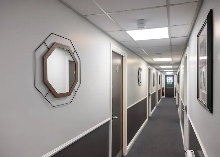 Stableside At Racecourse فندق 3*