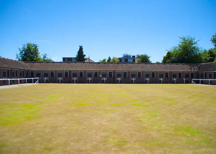 Stableside At Racecourse 3* يورك