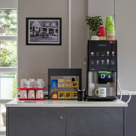 Hotel Stableside At Racecourse York