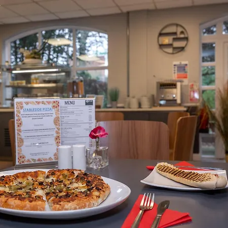 酒店 Stableside At Racecourse 3*