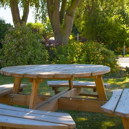 Stableside At Racecourse 3* 约克