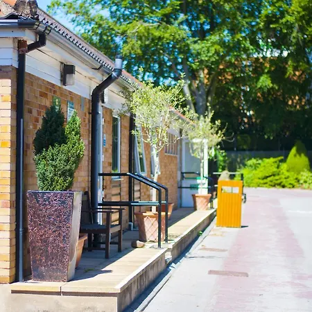 酒店 Stableside At Racecourse 3*