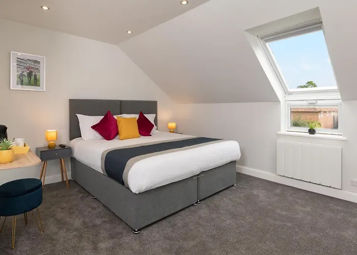 Stableside At Racecourse Hotel 3*